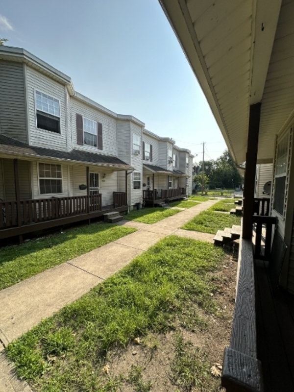 Building Photo - 7007 Irvington Terrace