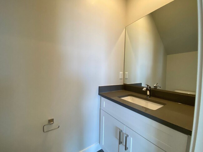 Building Photo - 1157 S 4380 W
