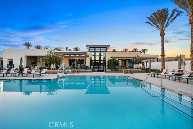 Building Photo - 360 Riverbend