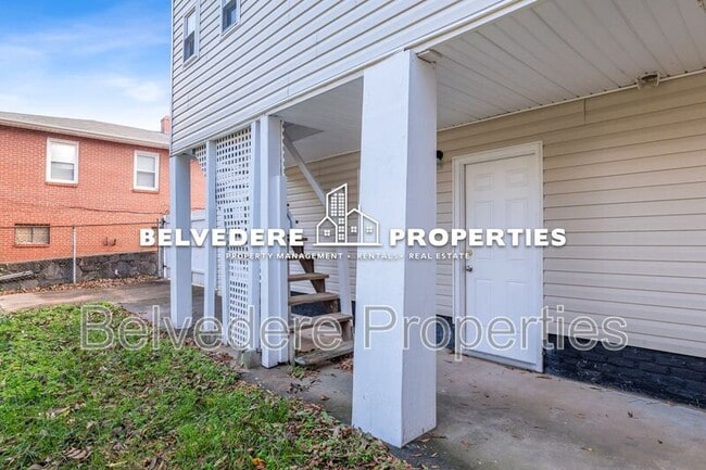 Building Photo - 437 W 24th St