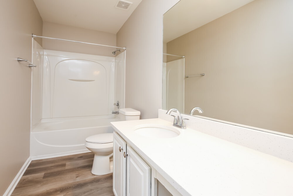 Building Photo - 315 Yellow Iris Rd SE