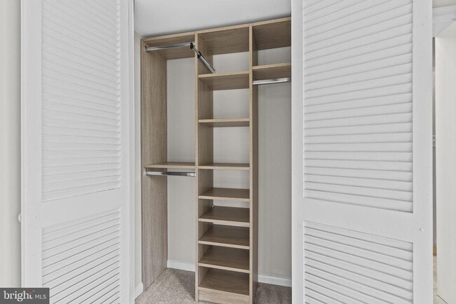 Building Photo - 7609 Woodridge Cir