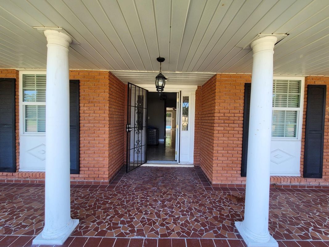 Building Photo - 6636 Foch Rd