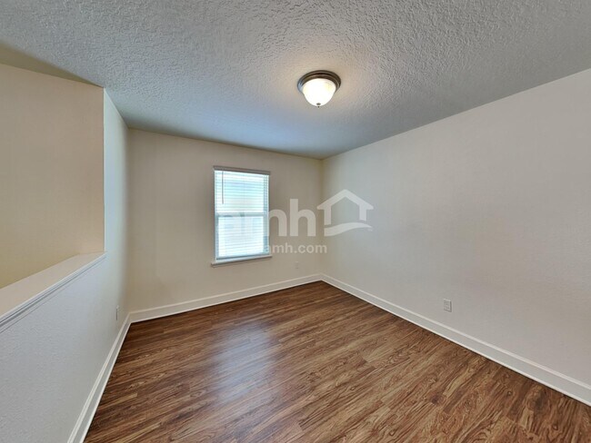 Building Photo - 8505 Highfield Ave