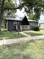 Building Photo - 722 N 8th St