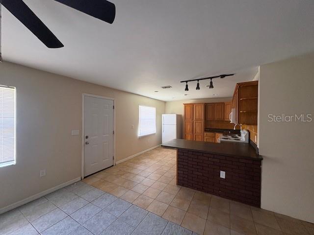 Building Photo - 1028 Lakewood Ct