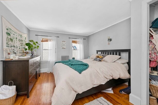 Building Photo - 28 Magnolia St