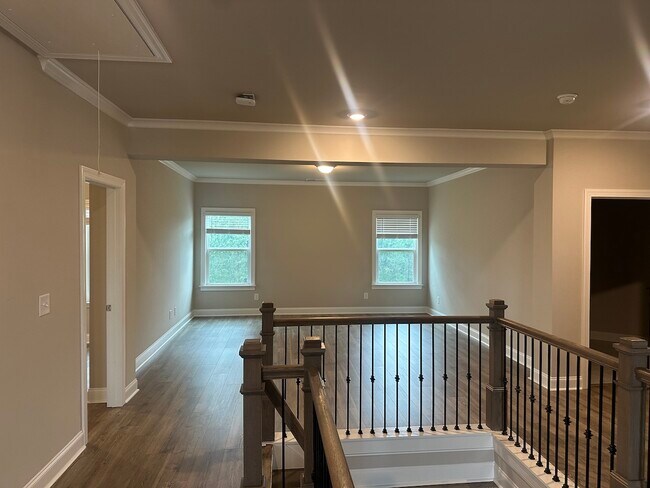 Building Photo - 1519 Windward Dr