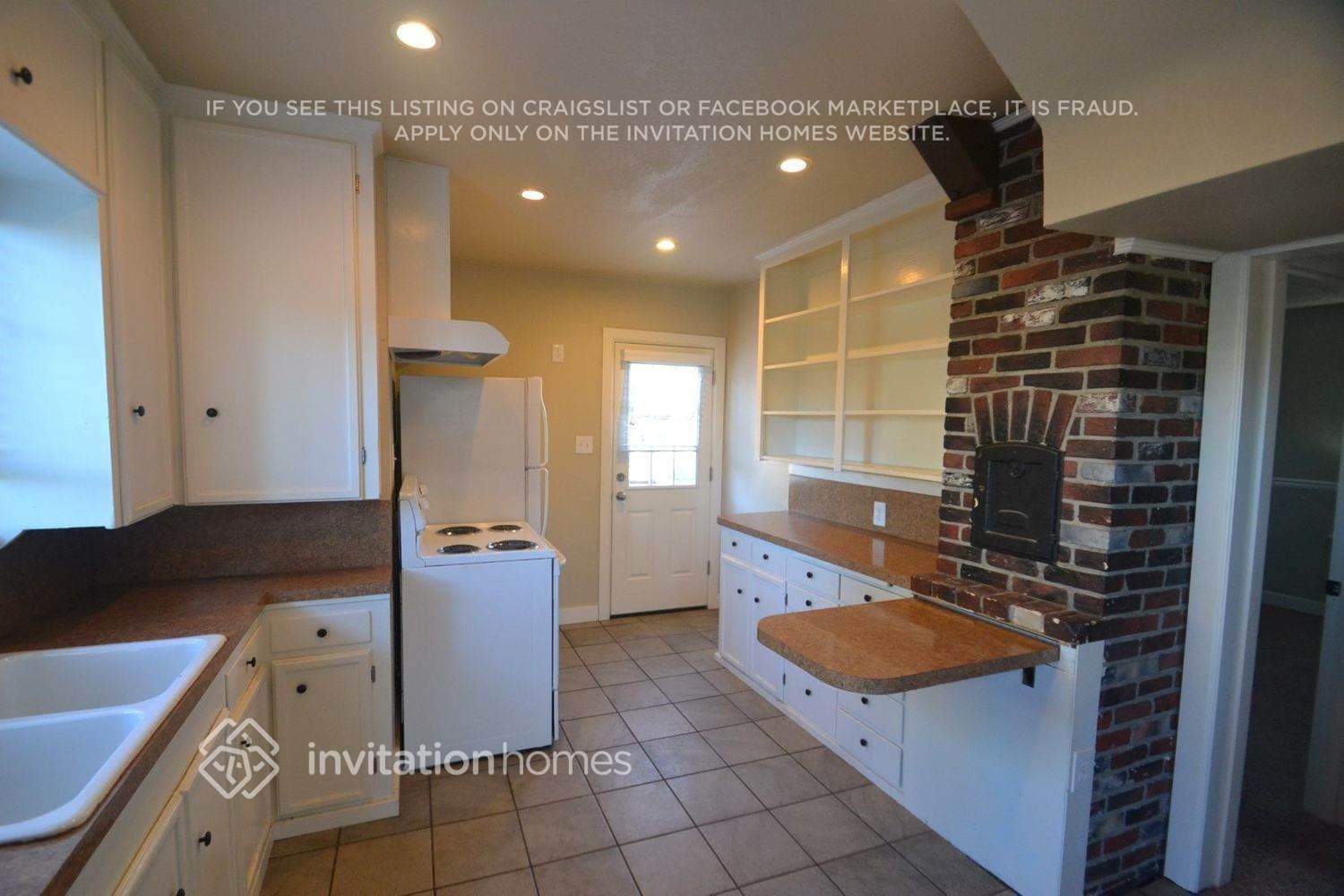 Building Photo - 1307 N Proctor St