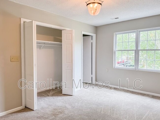 Building Photo - 205 Winterthur Dr