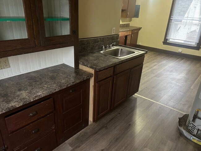 Building Photo - 946 Butler St