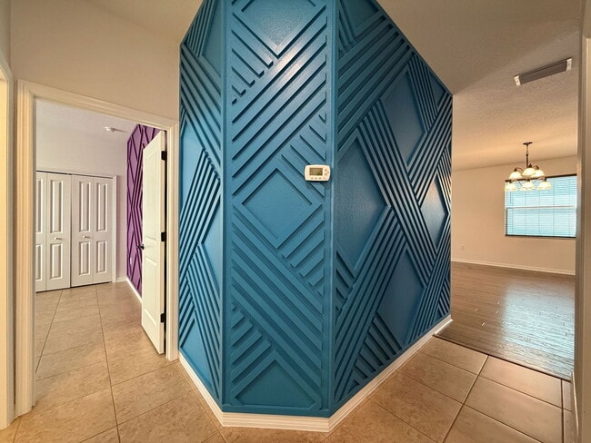 Building Photo - 10551 Park Meadowbrooke Dr