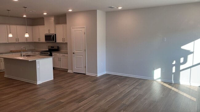 Building Photo - 2919 Denson Rd