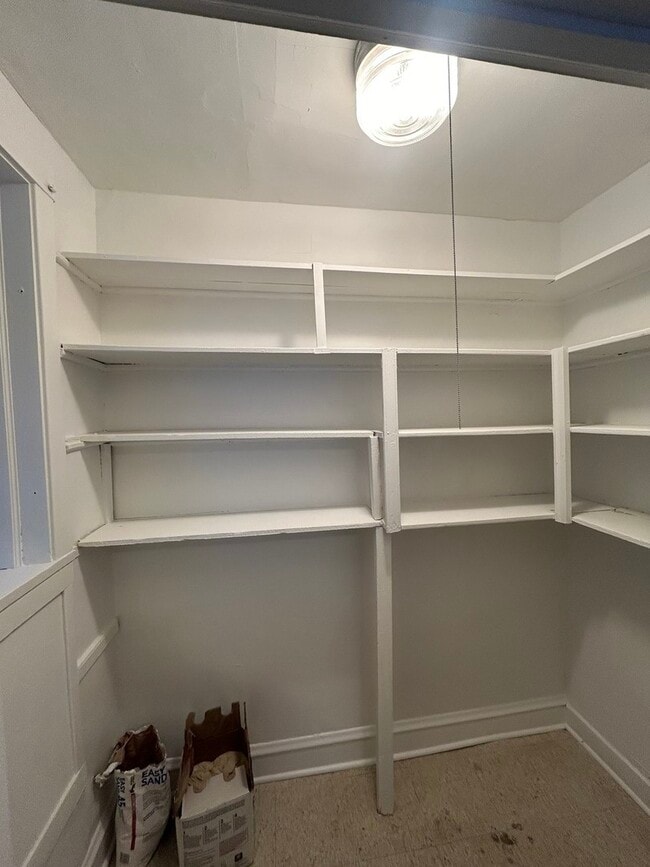 Building Photo - 7111 S Emerald Ave