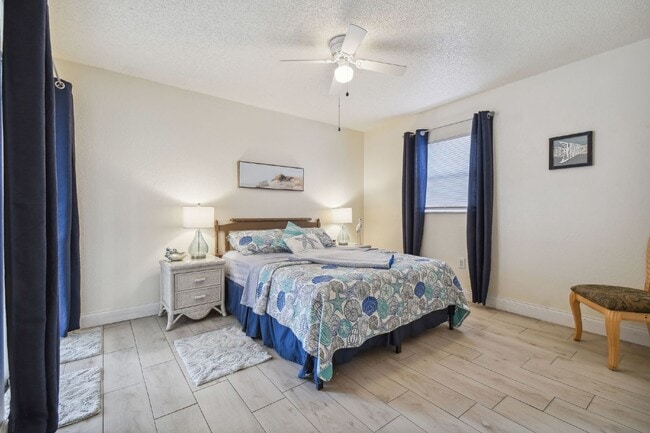 Building Photo - ***PRIVATE HEATED POOL*** Beautiful, Fully-Furnished 3-Bedroom Home Available April 1, 2026!   **...