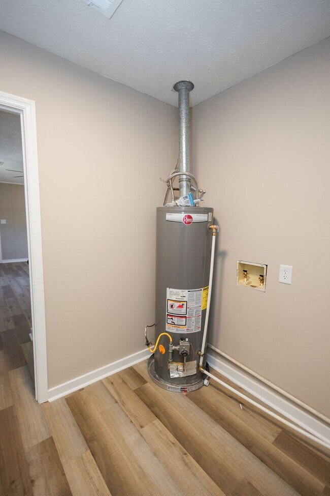 Building Photo - 732-732 Randall St