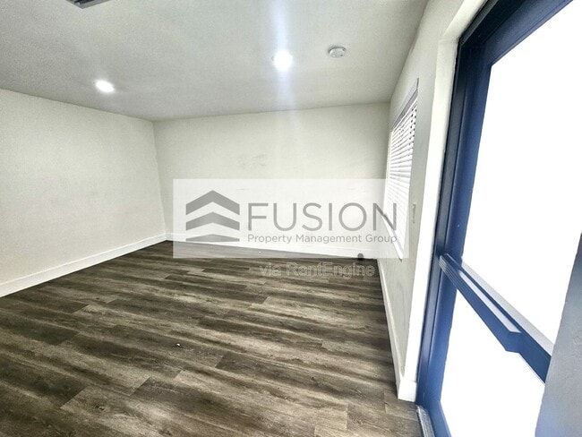 Building Photo - 1730 Acapulco Dr