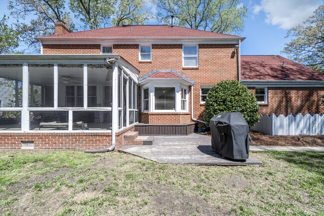 Building Photo - 4125 Duke of Gloucester Dr