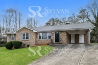 Building Photo - At Last, This Is What You Have Been Searching For!