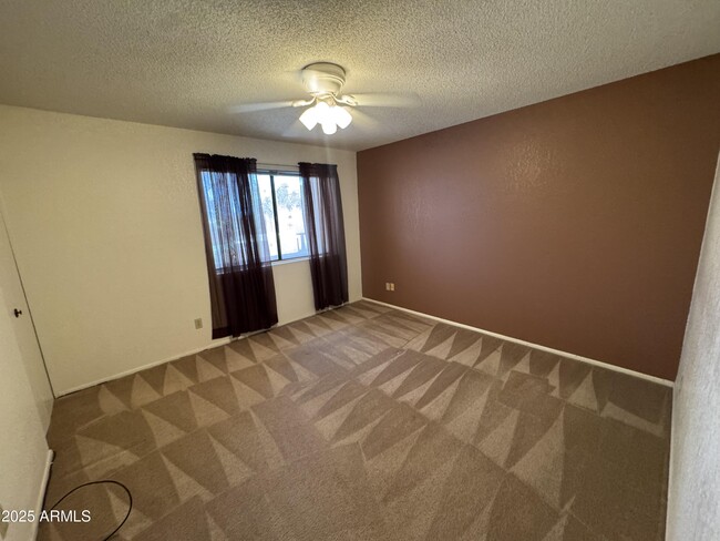 Building Photo - 1765 S Fairway Cir