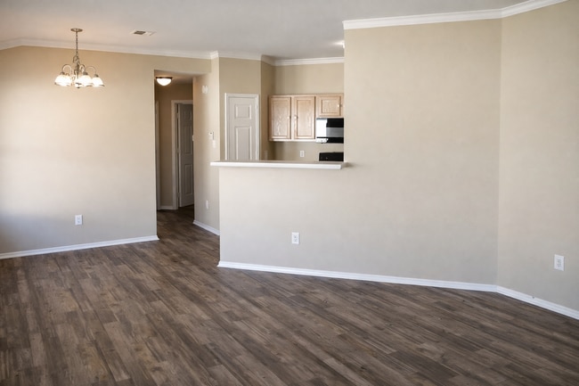 Building Photo - AVAILABLE SOON!