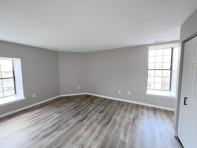 Building Photo - 15 Prospect St