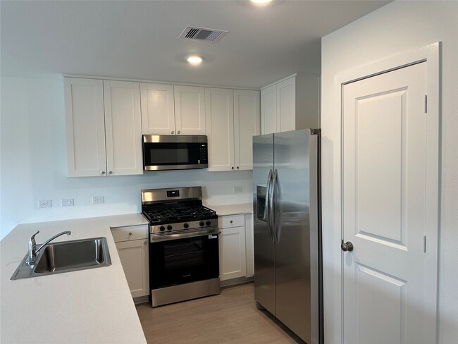 Building Photo - 6209 Alder Crk Dr