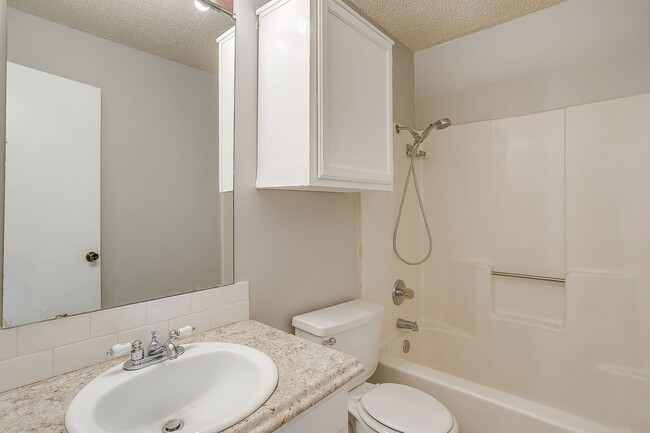 Building Photo - 4517 Compass Ct
