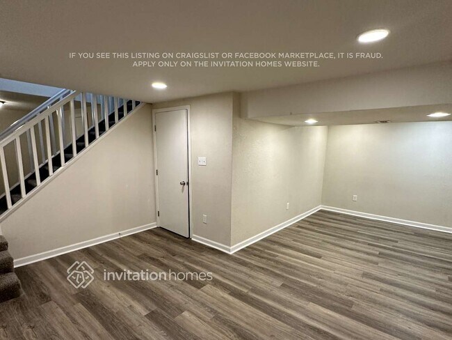 Building Photo - 4283 S Halifax Way