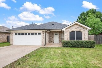Building Photo - 961 Indian Blanket Dr