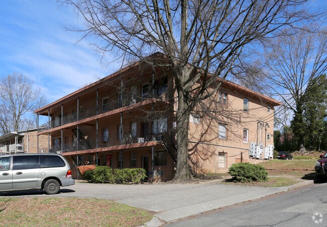 Building Photo - 300 W Trinity Ave