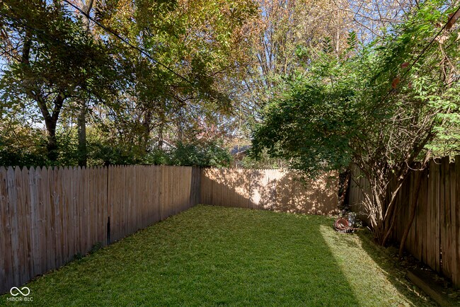 Building Photo - 2248 Nowland Ave