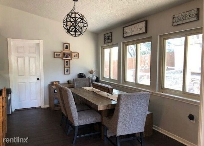 Building Photo - 3 br, 2 bath House - 6127 Fox Creek St
