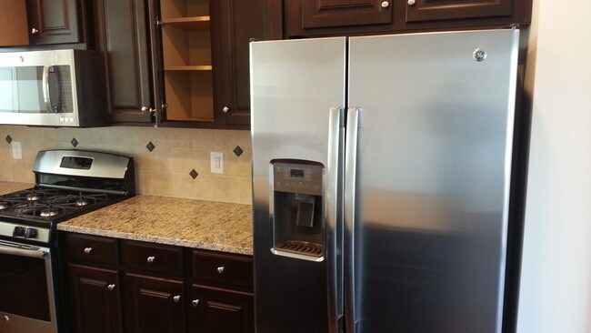Building Photo - 45986 Iron Oak Terrace