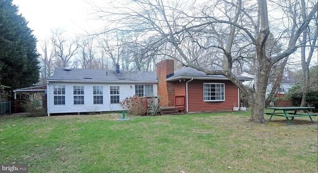 Building Photo - 205 Old Magothy Bridge Rd