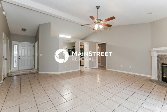 Building Photo - 4 Bedroom Pet-Friendly Home in JACKSONVILL...