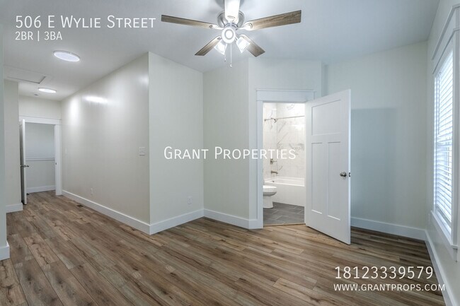 Building Photo - 506 E Wylie St