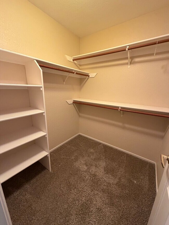 Building Photo - 8240 Rockbury Way