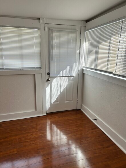 Bonus room - 2443 4th Ave N