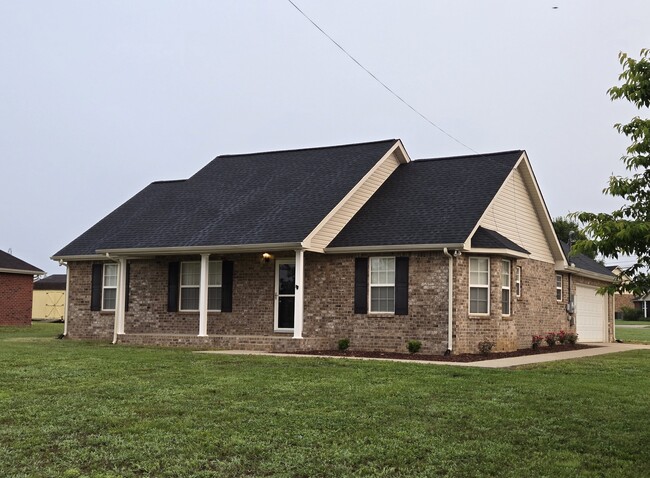 Primary Photo - 1315 Auldridge Dr