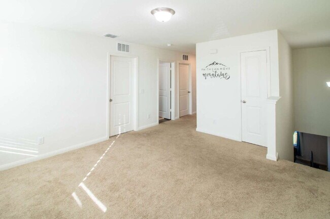 Building Photo - 13514 Flower Pond