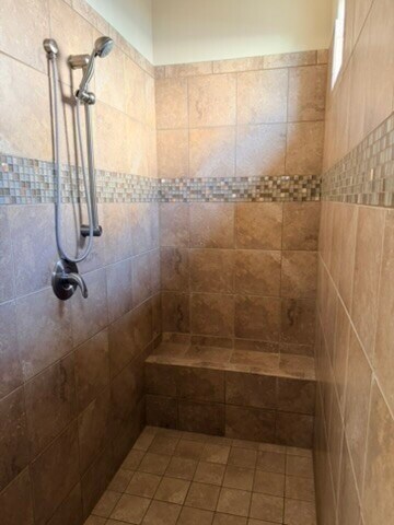 Building Photo - 2540 E Desert Cliff Dr