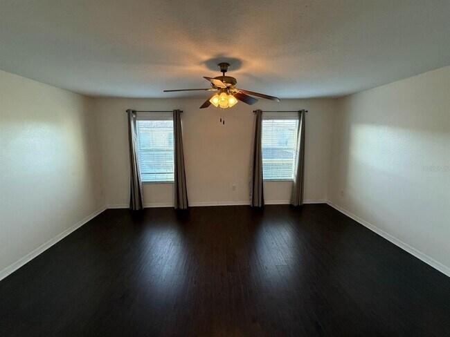 Building Photo - 2807 Lantern Hill Ave