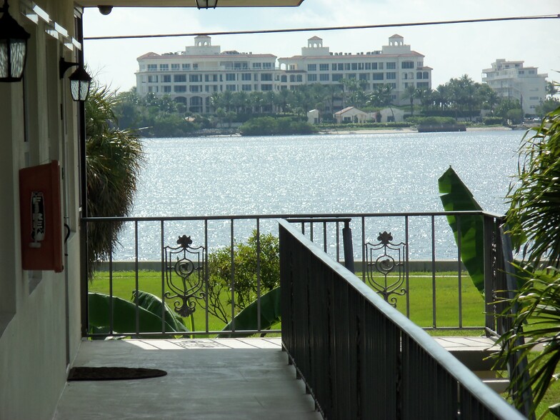 Views of Intracoastal - 230 S Lakeside Dr