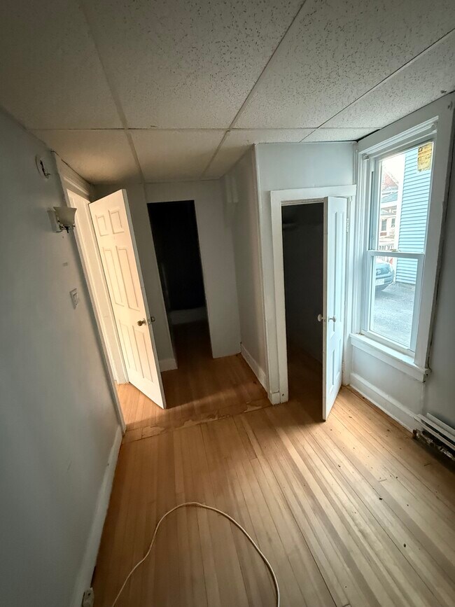 Building Photo - 113 Victory Ave - Schuyler Labar