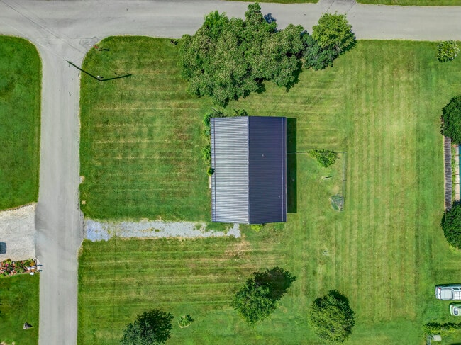 Building Photo - 101 Rose Ln