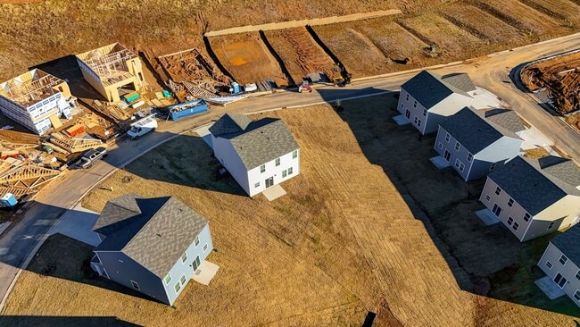 Building Photo - 1025 20th Ave Wy SE