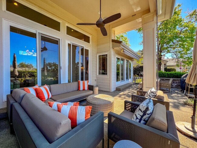 Building Photo - Luxury Living in one of Napa Valley's Most Prestigious Gated Commmunities