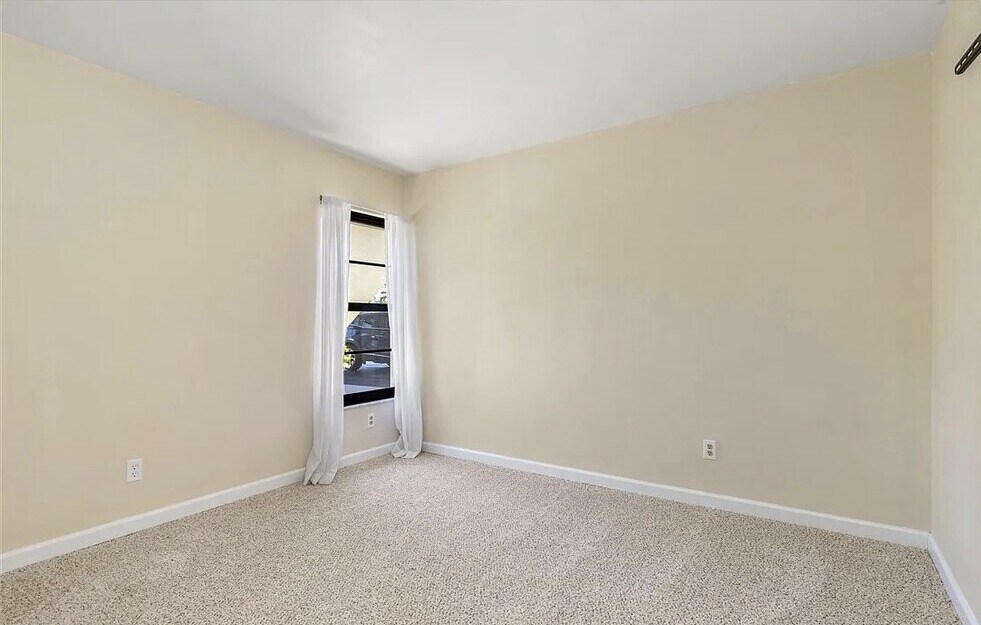 Building Photo - 5625 Trailwinds Dr