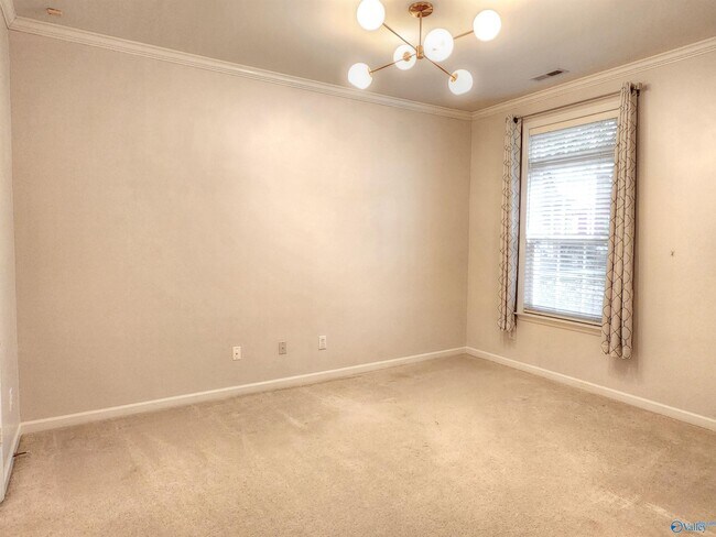 Building Photo - 93 Fernbrook Ct